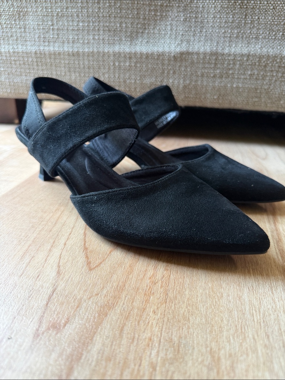 Anne Klein Black Suede Pointed Toe Kitten Heel Slingbacks